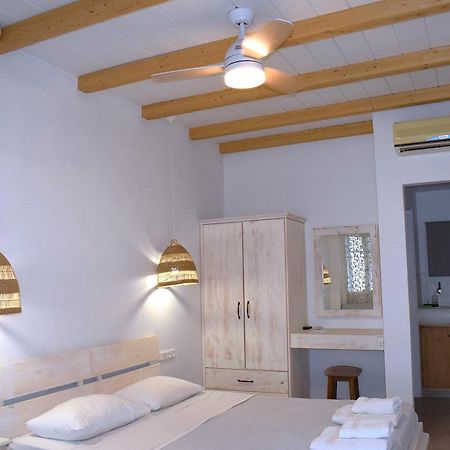 Κalamitsi Rooms & Apartments Кимолос Экстерьер фото