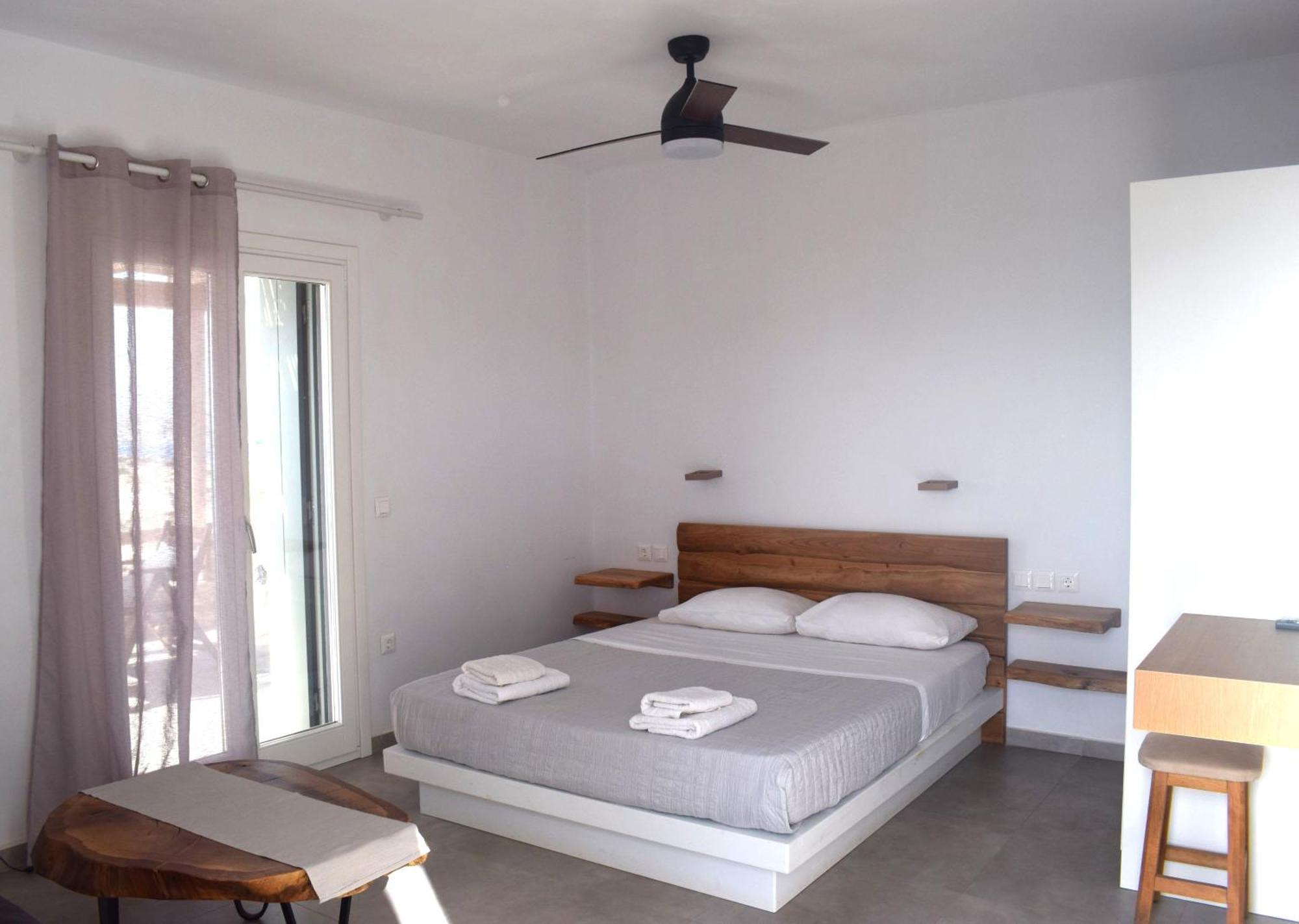 Κalamitsi Rooms & Apartments Кимолос Экстерьер фото