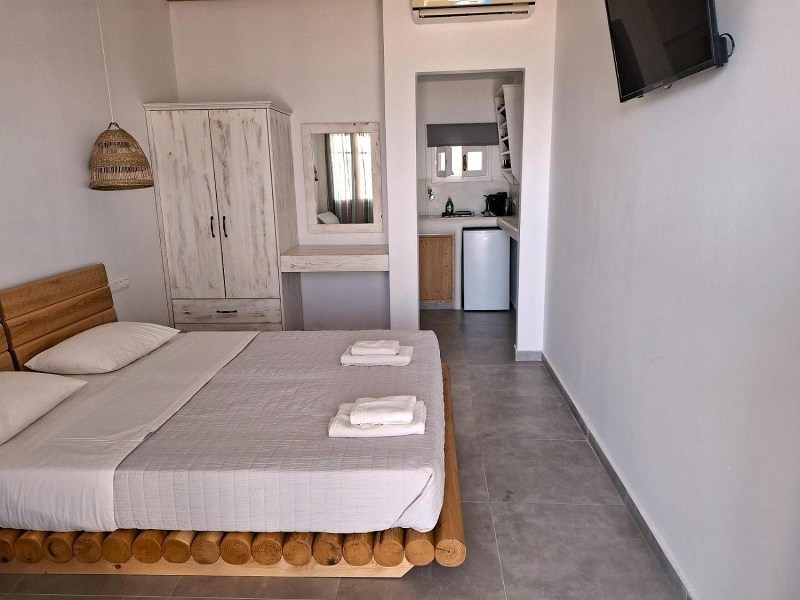 Κalamitsi Rooms & Apartments Кимолос Экстерьер фото